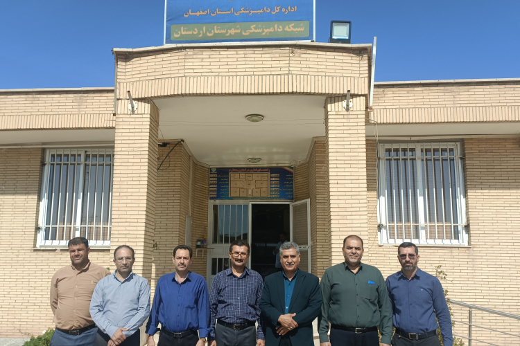دیدار با رئیس شبکه دامپزشکی شهرستان اردستان به مناسبت روز دامپزشک